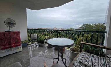 For Sale!! / Rent stunning 79 sqm, 1-bedroom, 1-bathroom unit on the coveted 10th floor of Hillside 4 Condominium. Near Nimmmanhemin road, Chiang Mai.