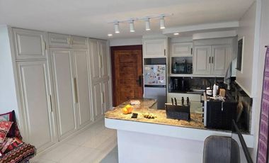 For Sale!! / Rent stunning 79 sqm, 1-bedroom, 1-bathroom unit on the coveted 10th floor of Hillside 4 Condominium. Near Nimmmanhemin road, Chiang Mai.