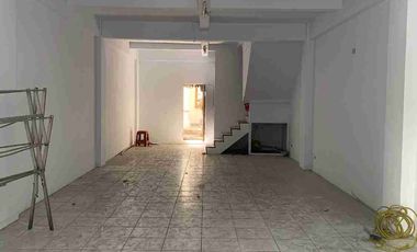 Sewa Ruko 3 lantai Baru Renovasi Dikebon Jeruk Jakarta Barat lokasi strategis