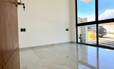 RESIDENCIA EN VENTA SENDEROS DE MONTEVERDE