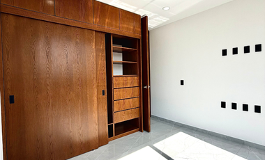 RESIDENCIA EN VENTA SENDEROS DE MONTEVERDE