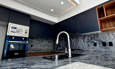 RESIDENCIA EN VENTA SENDEROS DE MONTEVERDE