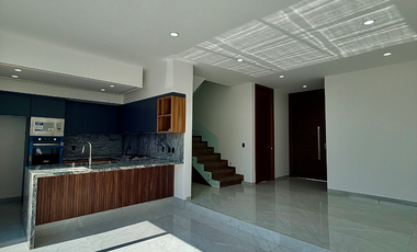 RESIDENCIA EN VENTA SENDEROS DE MONTEVERDE