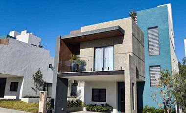 Excelente casa de 4 habitaciones con Rooff Garden