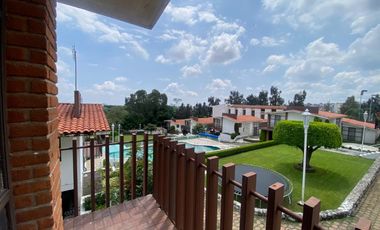 VENDO EN CUERNAVACA CASA EN CONDOMINIO EXCLUSIVO DE SOLO 10 PROPIEDADES, UBICADO EN ZONA FRESCA (NORTE) RANCHO CORTES.