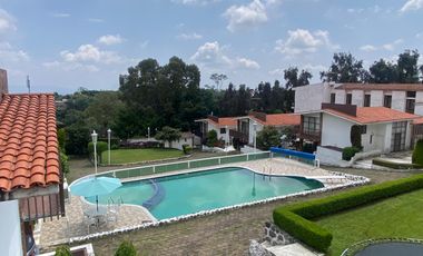 VENDO EN CUERNAVACA CASA EN CONDOMINIO EXCLUSIVO DE SOLO 10 PROPIEDADES, UBICADO EN ZONA FRESCA (NORTE) RANCHO CORTES.