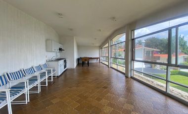 VENDO EN CUERNAVACA CASA EN CONDOMINIO EXCLUSIVO DE SOLO 10 PROPIEDADES, UBICADO EN ZONA FRESCA (NORTE) RANCHO CORTES.