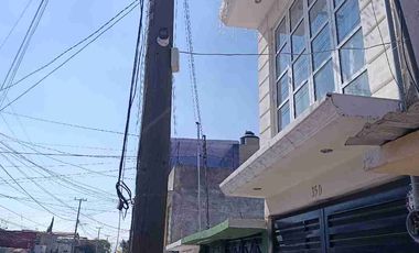 Bonita casa duplex, planta baja.