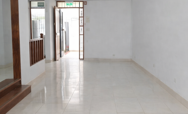 VENTA CASA EN LOS CEDROS DE VILLA CHORRILLOS