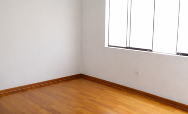 VENTA CASA EN LOS CEDROS DE VILLA CHORRILLOS