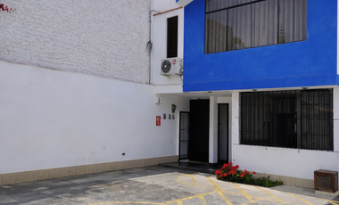 VENTA CASA EN LOS CEDROS DE VILLA CHORRILLOS