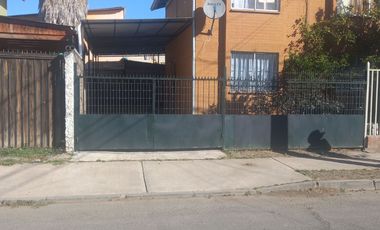 SE ARRIENDA  CASA NUEVO BUIN .