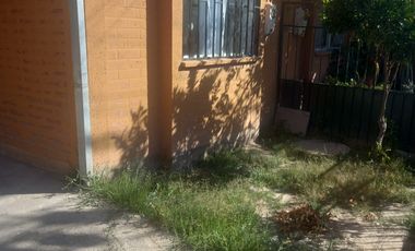 SE ARRIENDA  CASA NUEVO BUIN .