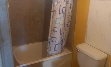 SE ARRIENDA  CASA NUEVO BUIN .