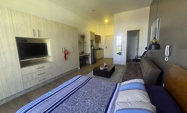 HERMOSA SUITE/STUDIO DE VENTA POR PARQUE CENTRAL DE CUMBAYÁ!!