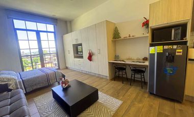 HERMOSA SUITE/STUDIO DE VENTA POR PARQUE CENTRAL DE CUMBAYÁ!!