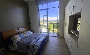 HERMOSA SUITE/STUDIO DE VENTA POR PARQUE CENTRAL DE CUMBAYÁ!!