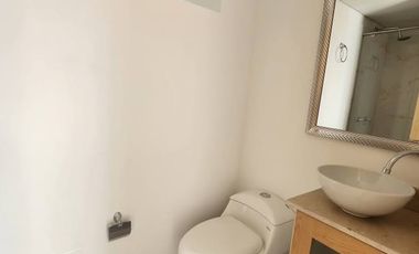 VENDO APARTAMENTO PARA ESTRENAR 47 METROS, DOS HABITACIONES, 2 BAÑOS, SALA COMEDOR, COCINA , LAVANDERIA, 1 PARQUEADERO, CHIA ZONA URBANA, RECIBO CARRO