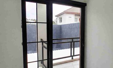 Rumah murah ready siap huni 1,2M samping tol setu jaktim