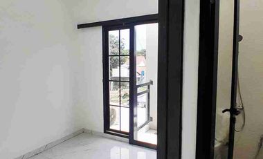 Rumah murah ready siap huni 1,2M samping tol setu jaktim