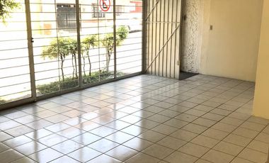 VENDO EDIFICIO PEQUEÑO, COL. DEL EMPLEADO, CUERNAVACA