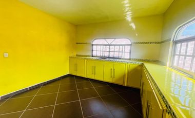 CASA EN VENTA, CON ALBERCA, YAUTEPEC, MORELOS