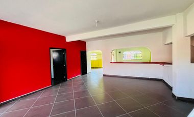 CASA EN VENTA, CON ALBERCA, YAUTEPEC, MORELOS