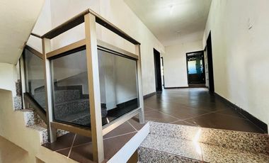 CASA EN VENTA, CON ALBERCA, YAUTEPEC, MORELOS