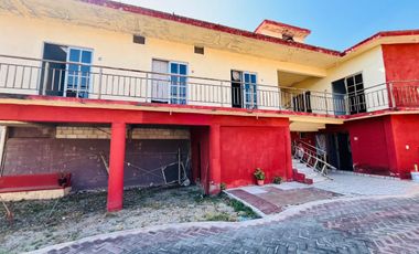 CASA EN VENTA, CON ALBERCA, YAUTEPEC, MORELOS