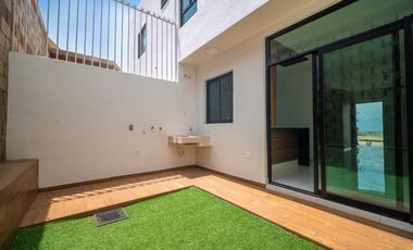 Venta casa 3 recamaras Zimalta, Tlaquepaque Jalisco en esquina