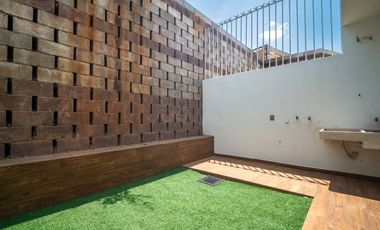 Venta casa 3 recamaras Zimalta, Tlaquepaque Jalisco en esquina