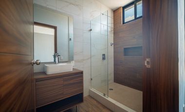 Venta casa 3 recamaras Zimalta, Tlaquepaque Jalisco en esquina