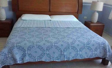 CASA FRENTE AL MAR EN SAN BENITO CON MAGNÍFICA UBICACIÓN