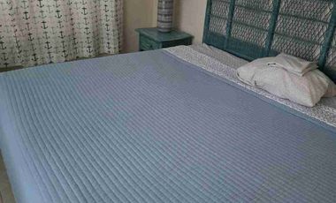 CASA FRENTE AL MAR EN SAN BENITO CON MAGNÍFICA UBICACIÓN