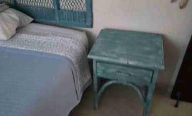 CASA FRENTE AL MAR EN SAN BENITO CON MAGNÍFICA UBICACIÓN