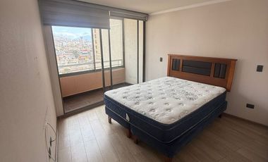 Arriendo departamento a pasos de hospital antiguo