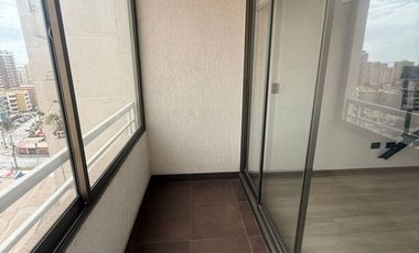 Arriendo departamento a pasos de hospital antiguo