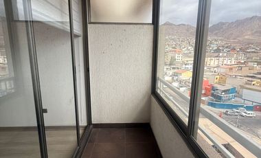 Arriendo departamento a pasos de hospital antiguo