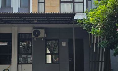 Cicil11jt Rumah Castilla Bsd,Sbrng Pasar Modern Toll Stasiun Rawabuntu Ada Kolam Renang Tennis