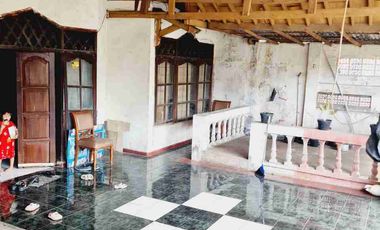 Dijual murah rumah hitung tanah saja pinggir jalan Cipayung ciputat Tangsel