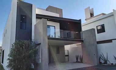 Casa de 4 habitaciones con cisterna en Pachuca