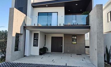 Casa de 4 habitaciones con cisterna en Pachuca