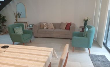 CASA DE 4 DORMITORIOS CUMBAYA-TUMBACO SECTOR LA VIÑA - ALTA PLUSVALIA