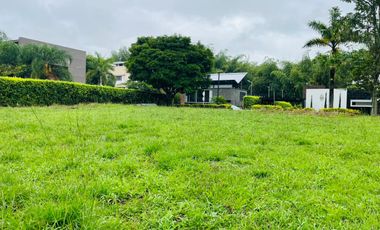 Extraordinario terreno en la entrada 4 de Cerritos con 1500 m2. Las Cascadas. Pereira.