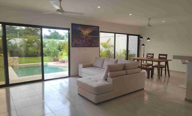 Hermosa Casa en Renta totalmente equipada en privada Nadira Conkal Yucatan.