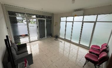Bangunan Ruko 4  Posisi Hook Area City Square Business Park Kalideres