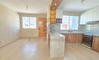 ALQUILER DE CASA DE ESTRENO EN URBANIZACIÓN CERRADA EN CHICLAYO DE MENORCA