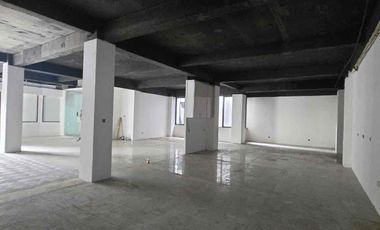 Disewakan Rumah Jalan Raya Senopati untuk Resto Kantor