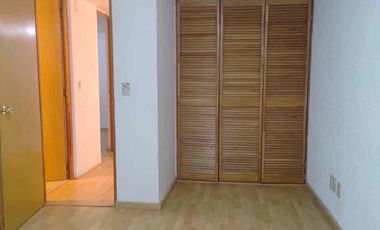 EN FRACCIONAMIENTO CON SEGURUDAD 24HRS Y ÁREAS VERDES, A UNOS PASOS DE AV TOLLOCAN.