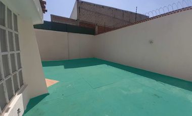 Casa en Renta | 4 Recámaras + Estudio | mas de 100 m2 de patio | $22,500
